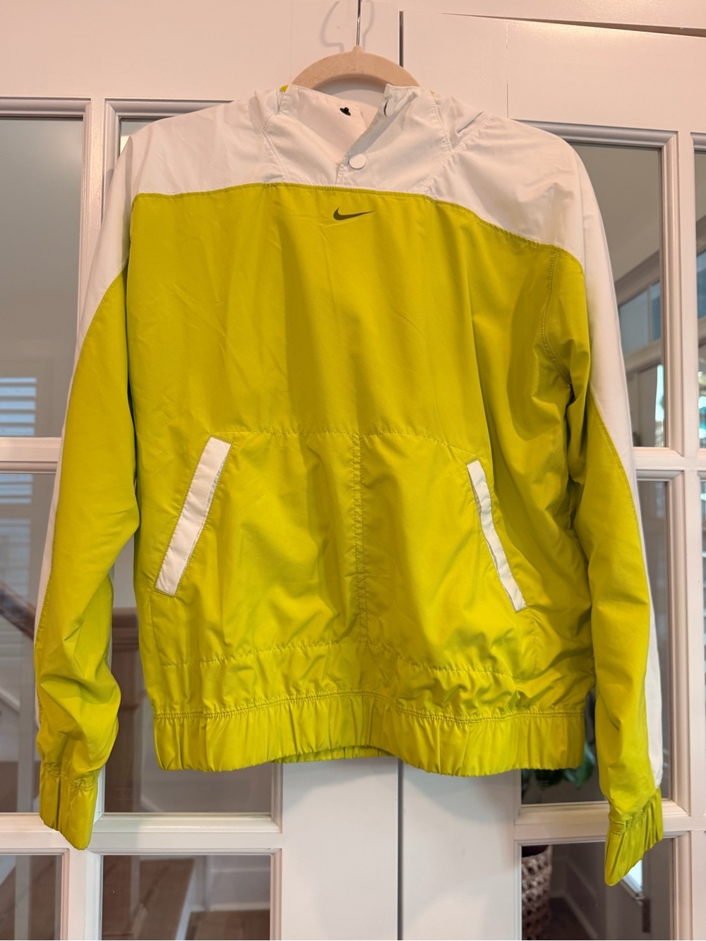 Nike XL Volt Green & White Hooded Windbreaker Anorak